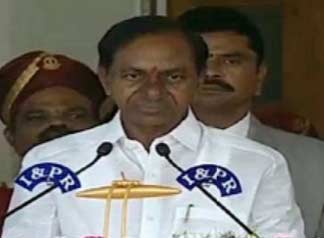 KCR takes Oath as Telangana Chief Minister