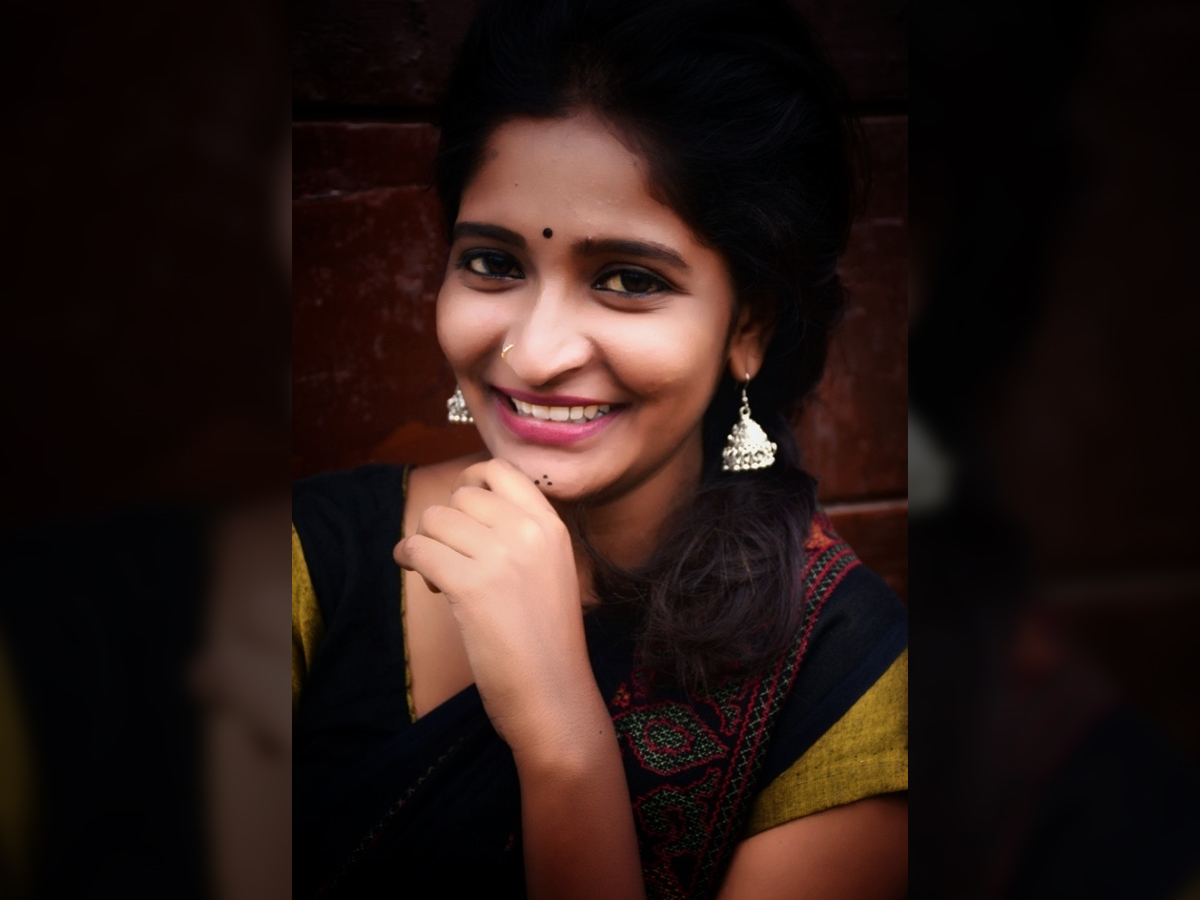 Junior artist Anuradha commits suicide