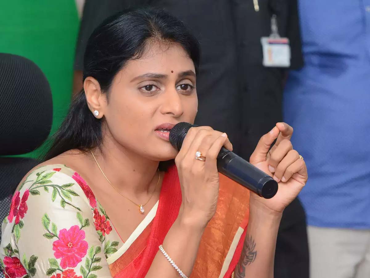 YS Sharmila faces pessimism in Telangana