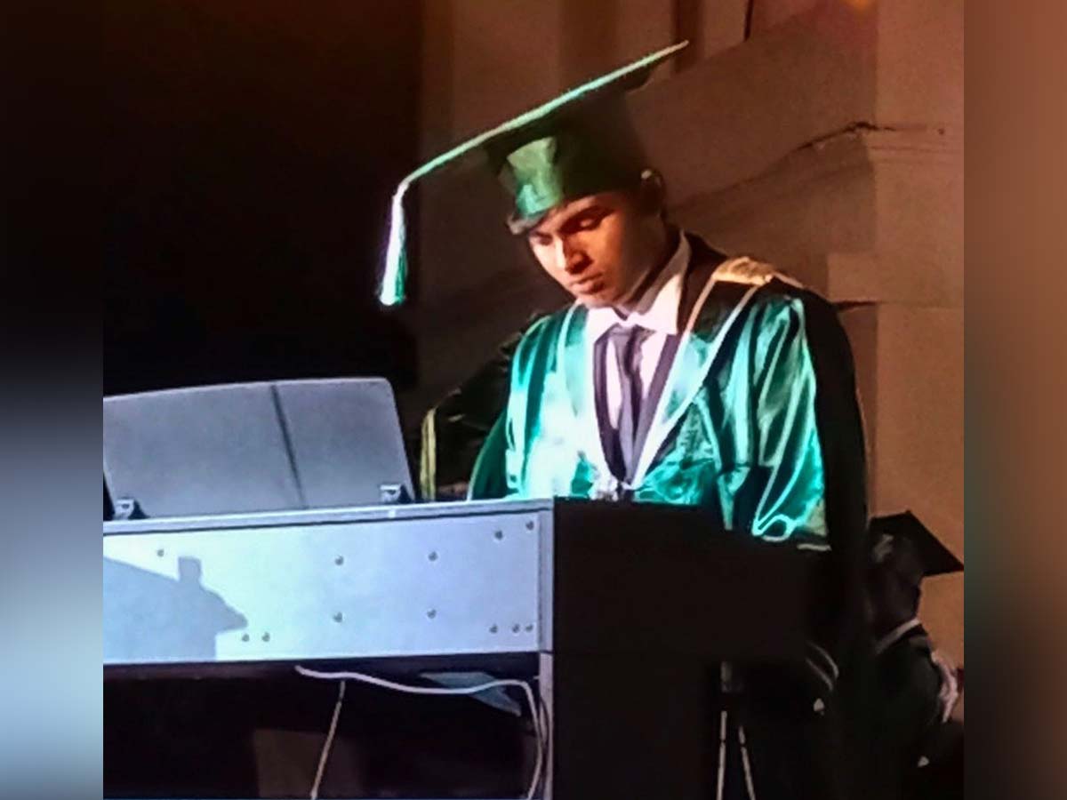 Akira Nandan plays Piano for RRR Dosti Song @ School Graduation Day
