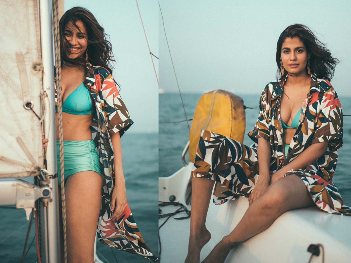 Pic Talk: Her amazing bikini look on yacht