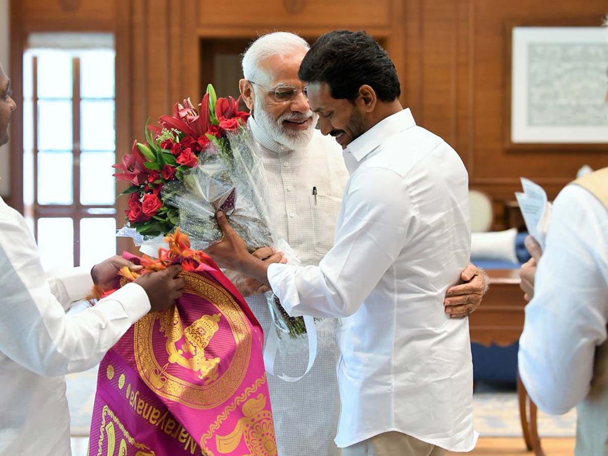 Modi & Jagan Friendship! Pawan Kalyan skips PM meeting in Bhimavaram